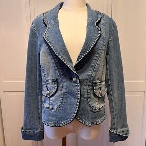 Denim jacket with embroidery